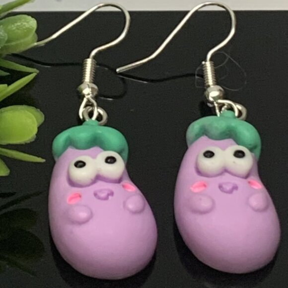 Eggplant Earring, Funny Food Earring, Food Jewelry, Gift Idea, Vegetable Earring - Picture 2 of 5